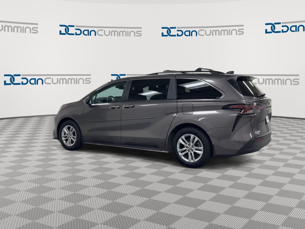 Used 2024 Toyota Sienna XLE w/ XLE Plus Package AWD/4WD image 6
