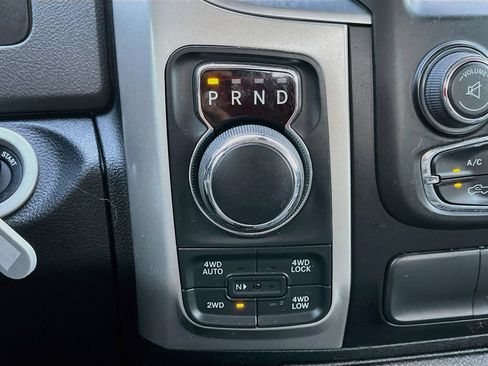 Used 2019 RAM 1500 Big Horn AWD/4WD image 16