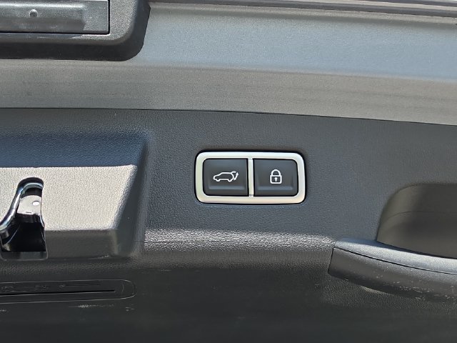 Certified 2023 Kia Sorento SX FWD image 7