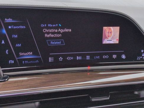 Certified 2024 Cadillac Escalade Sport Platinum w/ LPO, ONYX Package image 30