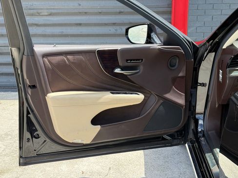 Used 2020 Lexus LS 500 w/ Interior Upgrade Package image 11