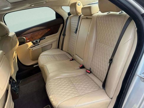Used 2016 Jaguar XJ L Portfolio image 18