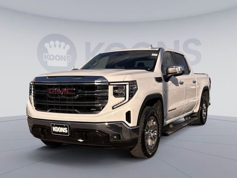 Used 2024 GMC Sierra 1500 SLT AWD/4WD image 1
