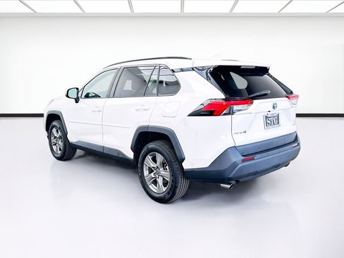 Used 2023 Toyota RAV4 LE AWD/4WD image 6