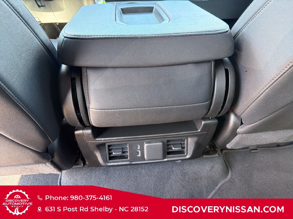 Used 2025 GMC Sierra 1500 SLT AWD/4WD image 30