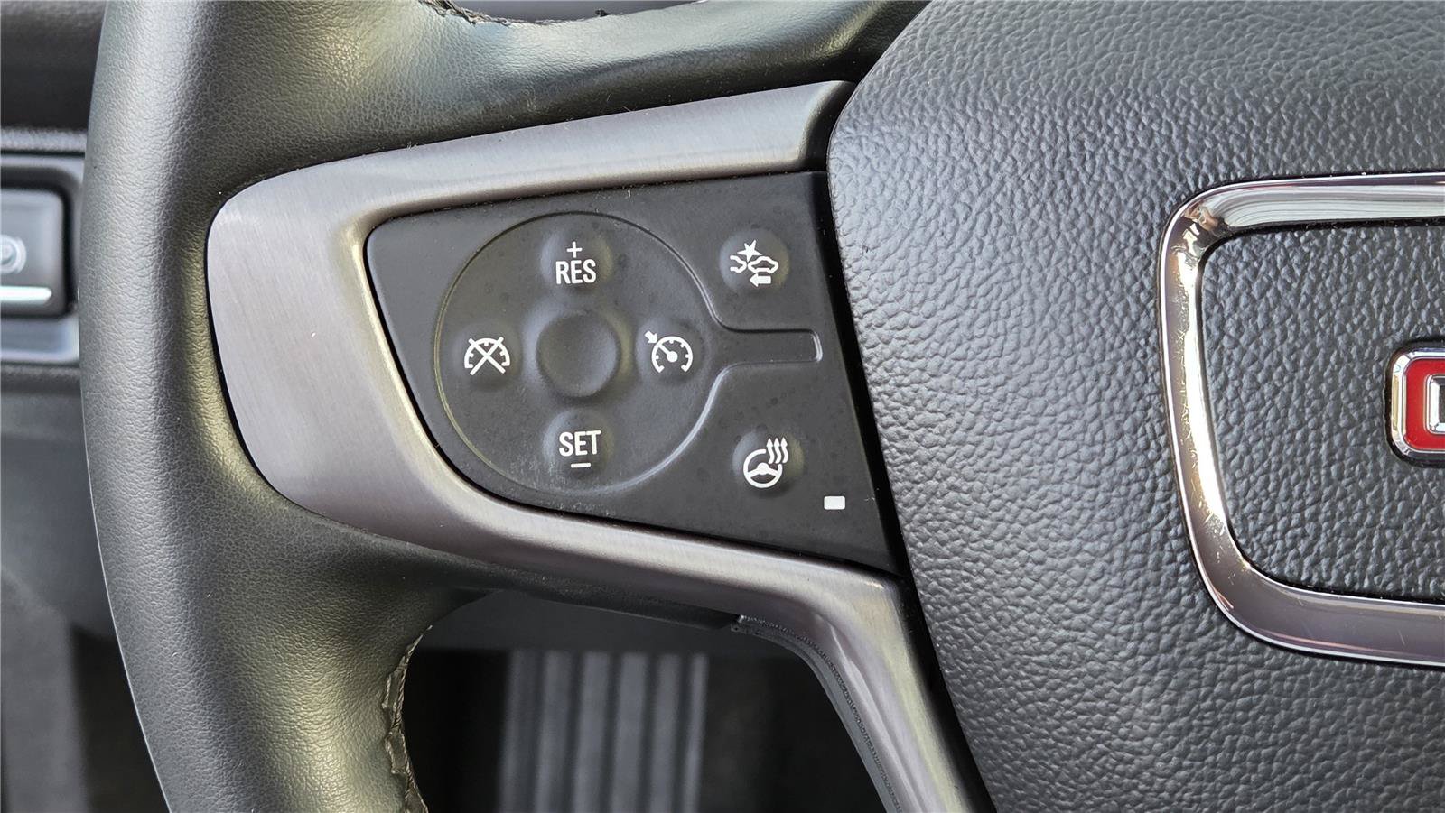 Used 2023 GMC Acadia AT4 w/ Technology Package AWD/4WD image 19