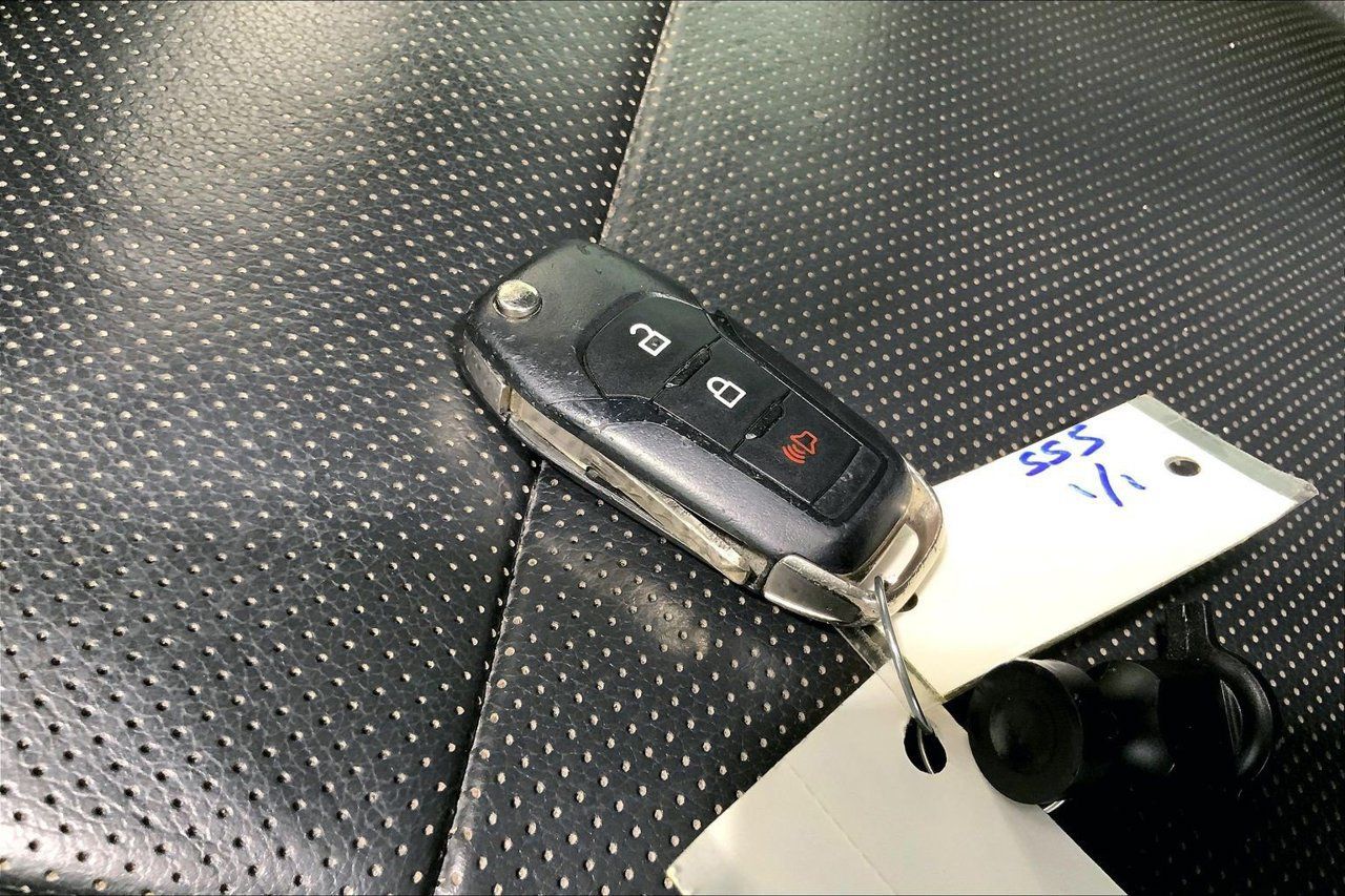 Used 2019 Ford F150 XL w/ Equipment Group 101A Mid RWD image 19