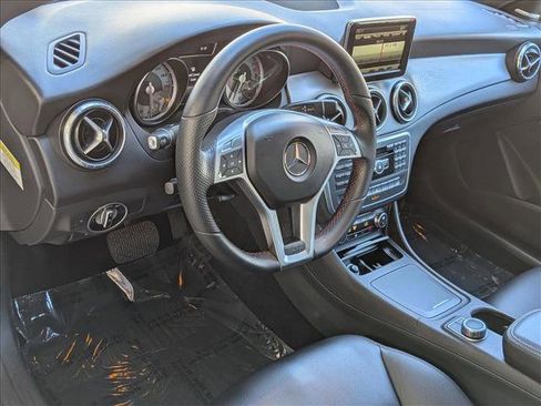 Used 2014 Mercedes-Benz CLA 250 image 10