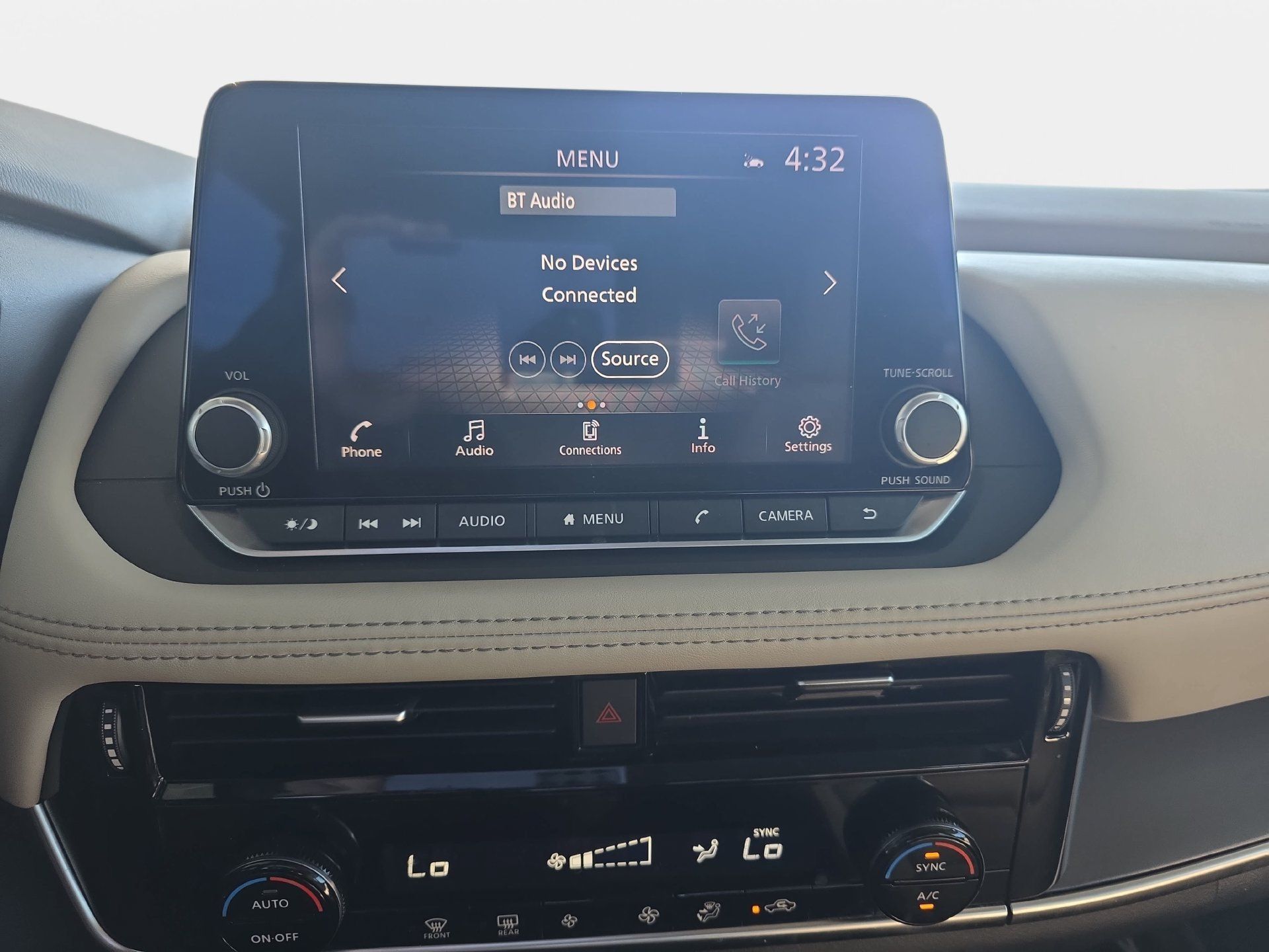 Used 2023 Nissan Rogue SV FWD image 21