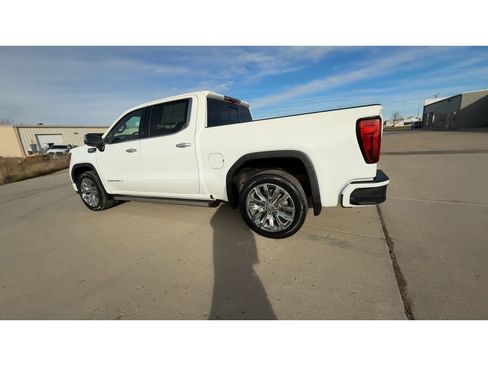 Certified 2023 GMC Sierra 1500 Denali w/ Denali Reserve Package AWD/4WD image 8