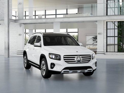 New 2026 Mercedes-Benz GLB 250 4MATIC image 9