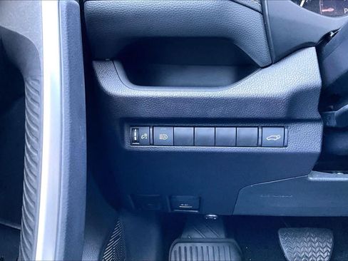 Used 2024 Toyota RAV4 XLE Premium AWD/4WD image 33