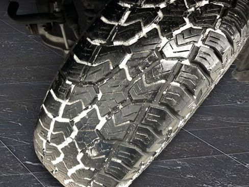 Used 2022 RAM 1500 Classic SLT image 31