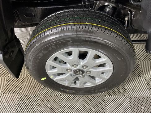 New 2025 Toyota Tacoma SR5 image 9