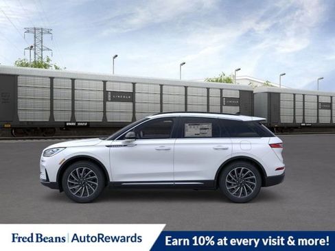 New 2026 Lincoln Corsair Reserve image 3