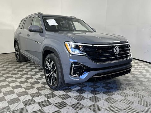 Used 2025 Volkswagen Atlas SEL Premium R-Line image 1