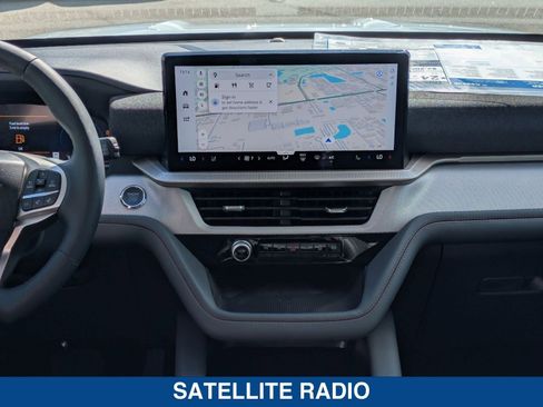 New 2025 Ford Explorer Active w/ Active Comfort Package image 21