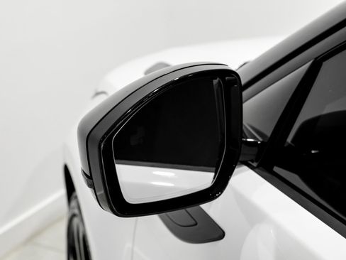 Used 2023 Land Rover Range Rover Evoque R-Dynamic SE image 35