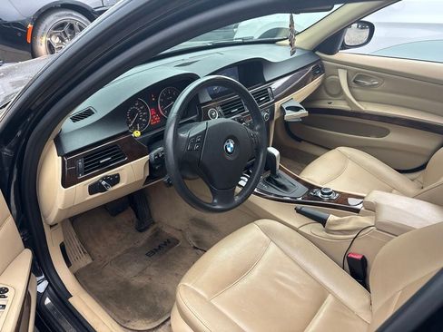 Used 2011 BMW 328i xDrive Sedan AWD/4WD image 9