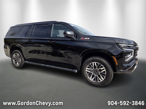 Certified 2025 Chevrolet Suburban Z71 image 8