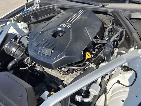 Certified 2023 Genesis G70 2.0T image 18