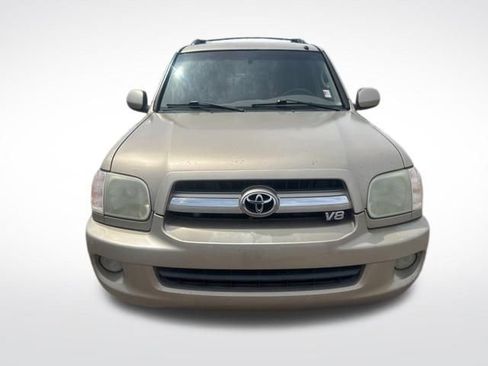 Used 2005 Toyota Sequoia SR5 RWD image 8