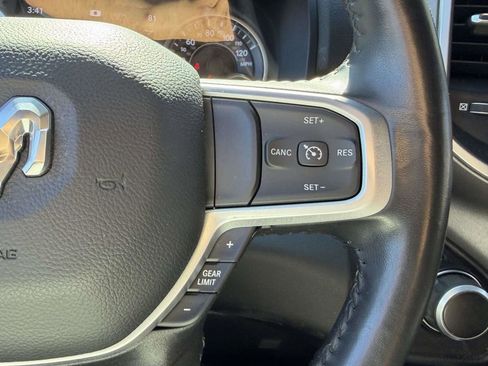 Used 2022 RAM 1500 Big Horn AWD/4WD image 37