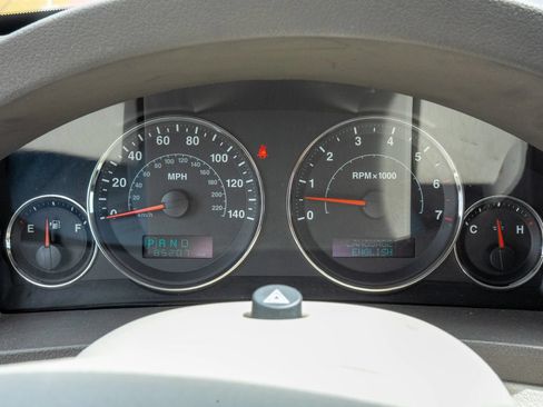Used 2007 Jeep Grand Cherokee Limited RWD image 23