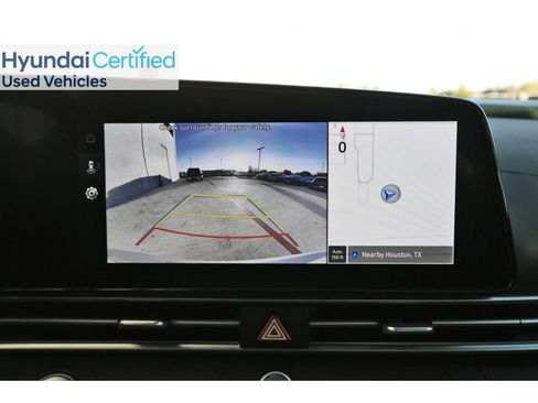 Certified 2025 Hyundai Elantra SEL image 26