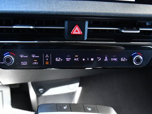 Used 2024 Kia EV6 Light image 26