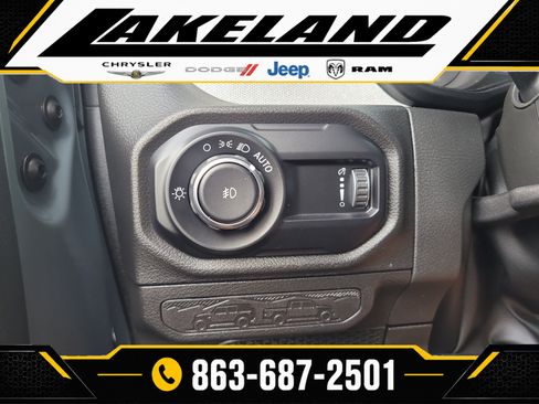 Used 2025 Jeep Wrangler Unlimited Sport AWD/4WD image 31