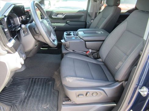 Certified 2023 Chevrolet Silverado 1500 LT AWD/4WD image 19