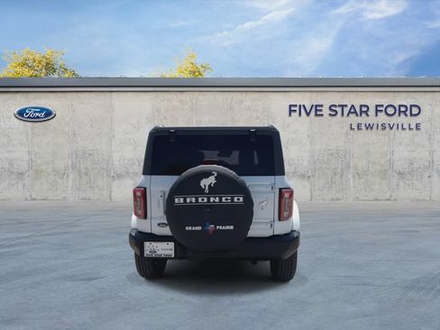 Used 2024 Ford Bronco Outer Banks AWD/4WD image 7