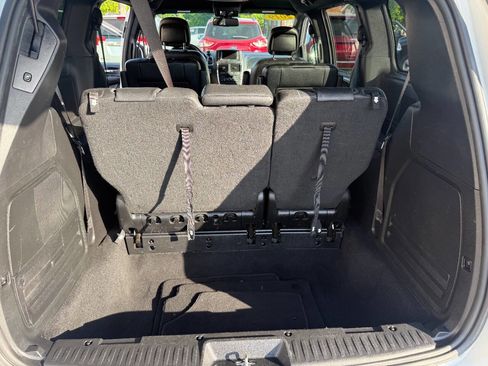 Used 2019 Dodge Grand Caravan GT FWD image 19