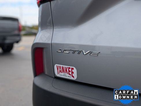 Used 2023 Ford Escape Active AWD/4WD image 13