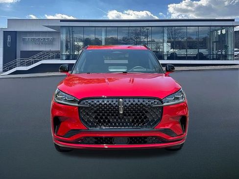 New 2026 Lincoln Aviator Reserve w/ Jet Appearance Package AWD/4WD image 2