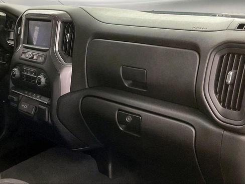 Used 2023 Chevrolet Silverado 2500 Custom w/ Custom Value Package image 17