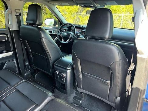 Used 2021 Ford Explorer XLT w/ Equipment Group 202A RWD image 38