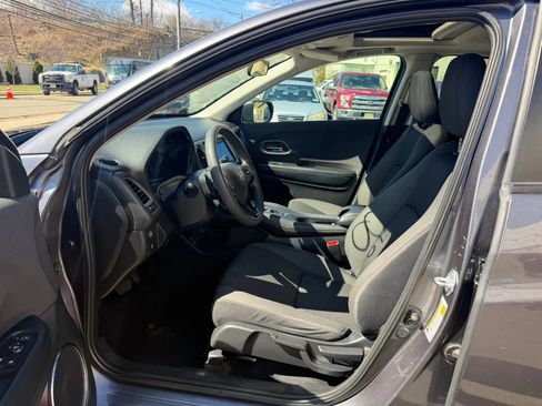 Used 2022 Honda HR-V EX image 23