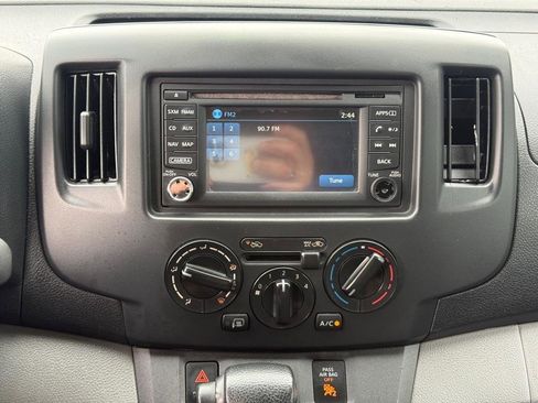 Used 2015 Nissan NV200 SV w/ Technology Package FWD image 23