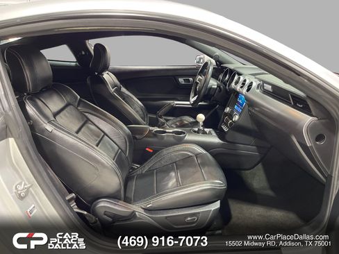 Used 2018 Ford Mustang GT w/ Equipment Group 301A RWD image 26
