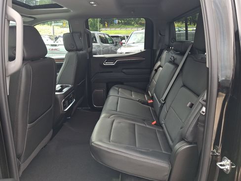 Used 2026 GMC Sierra 1500 Denali w/ Denali Reserve Package AWD/4WD image 10