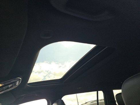 Used 2024 Jeep Grand Cherokee L Altitude image 13