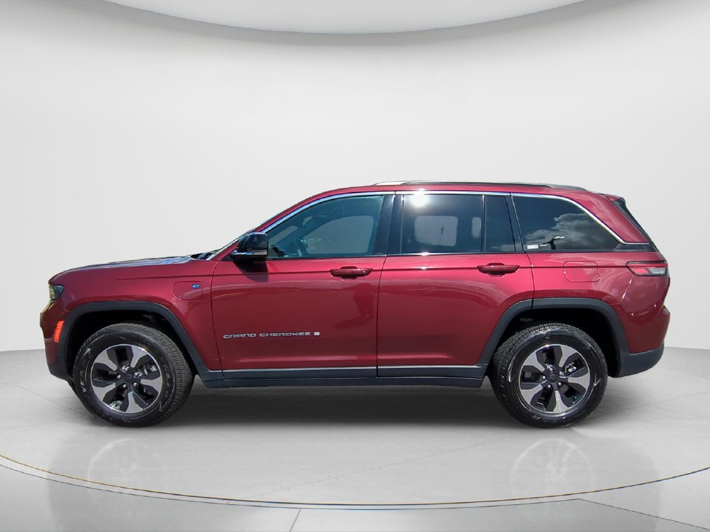 Used 2024 Jeep Grand Cherokee Limited 4xe AWD/4WD image 8