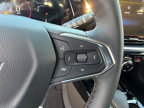 New 2026 Chevrolet Trax ACTIV w/ Sunroof Package FWD image 23
