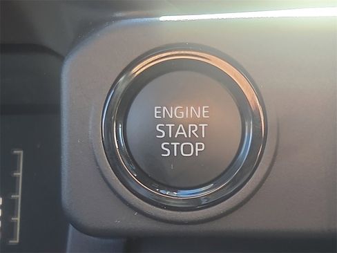 Certified 2025 Toyota Tacoma SR image 22