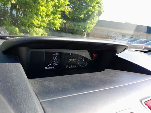 Used 2018 Subaru Forester 2.5i Premium AWD/4WD image 22