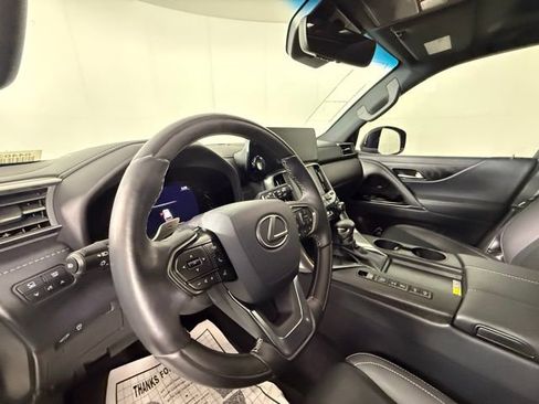 Certified 2024 Lexus LX 600 4WD w/ Appearance Package image 84