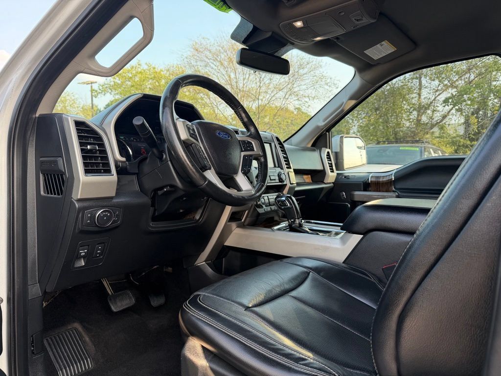 Used 2019 Ford F150 Lariat RWD image 9