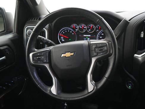 Used 2022 Chevrolet Silverado 1500 LT w/ Safety Package image 17